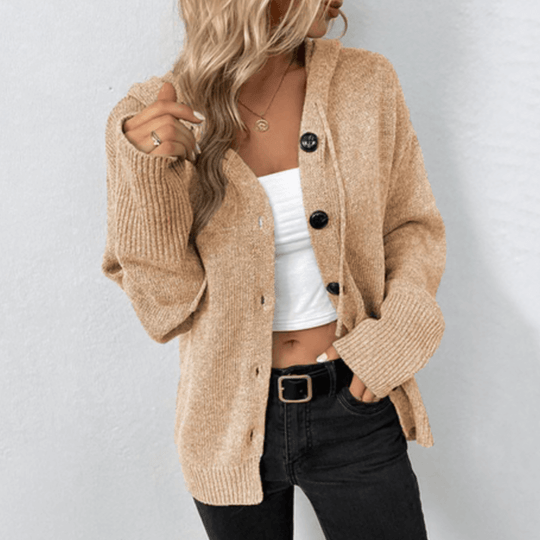 Brittan | Strickcardigan mat Knäppe