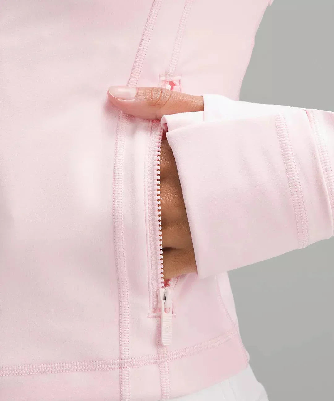 Ivelyn™ | Iwwert Zäit eraus läitene Charm