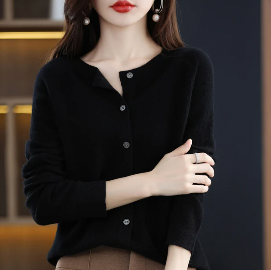 VIVIENNE I WAARM GEMÜTLECH STRICKJACKE
